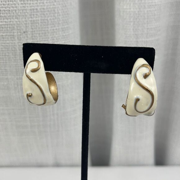 NWOT Vintage scroll enamel earrings - Picture 1 of 4